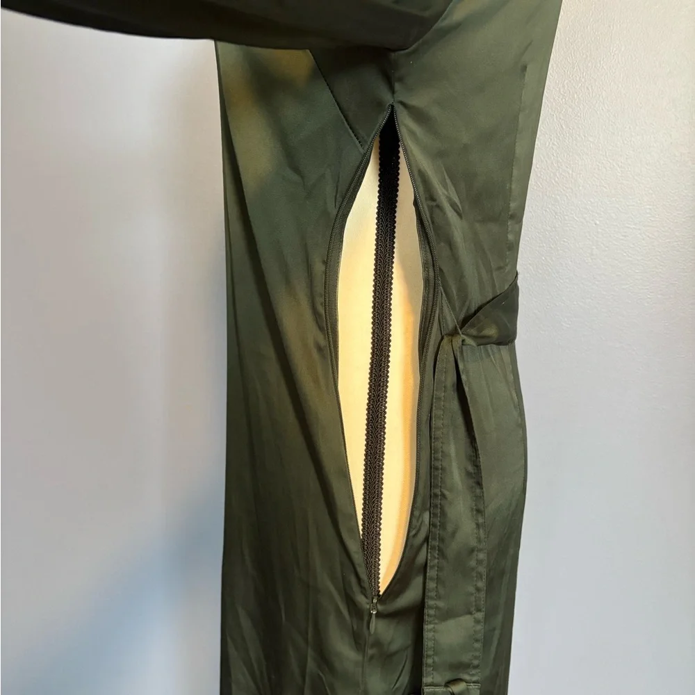 Aritzia Babaton Forest Green Button-Up Midi Dress w/ Belt size 2 - Picture 10 of 11